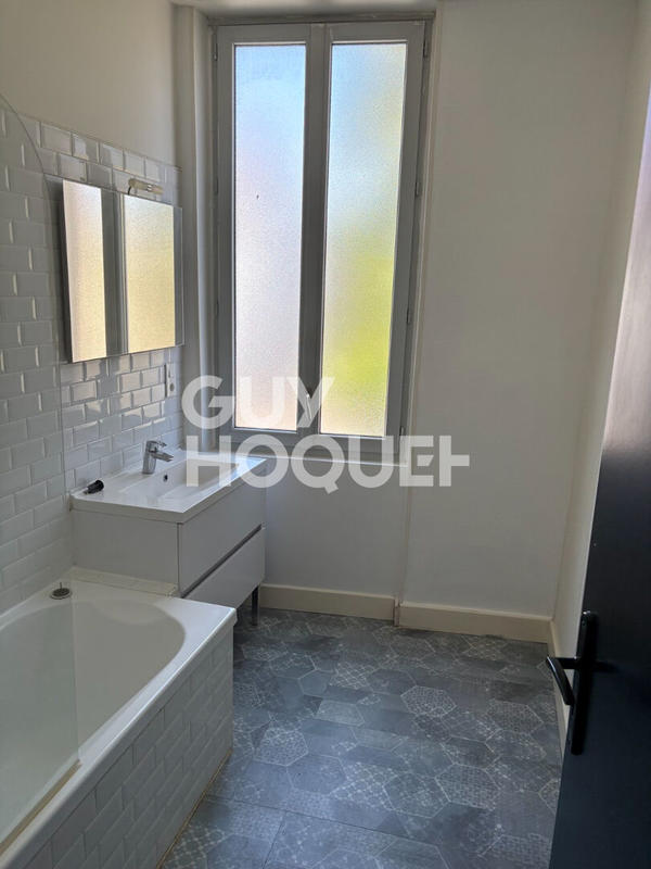 Appartement - 65 m² - 3 pièces