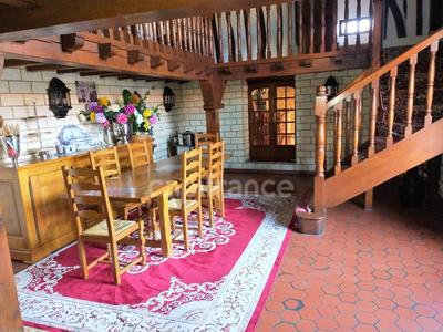 Propriété - 277 m² - 9 pièces