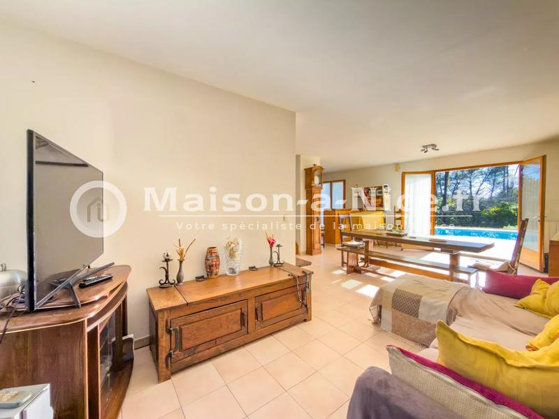 Maison - 171 m² - 6 pièces