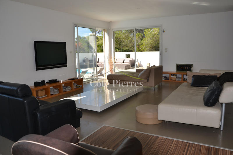 Villa - 200 m² - 6 pièces