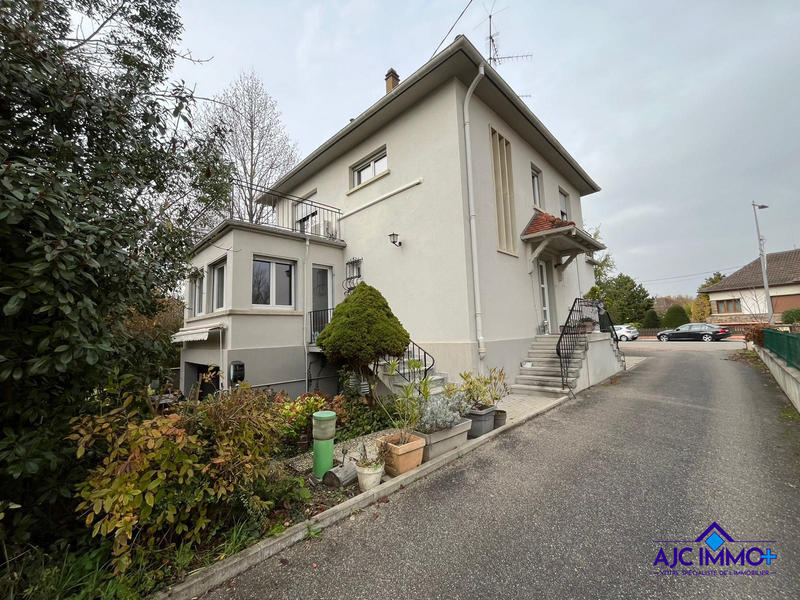 Maison - 135 m² - 6 pièces