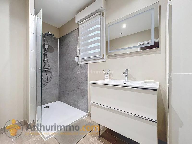 Maison - 96 m² - 5 pièces