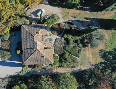 Mas - 400 m² - 14 pièces