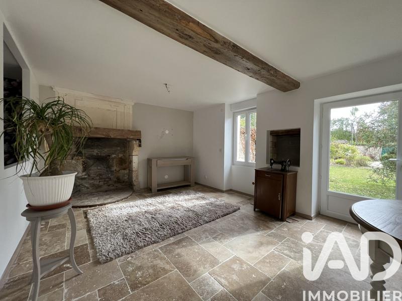 Maison - 335 m² - 12 pièces