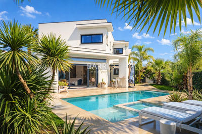 Villa - 145 m² - 5 pièces