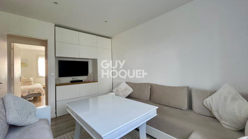 Maison - 234 m² - 10 pièces