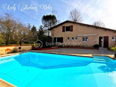 Maison - 160 m² - 6 pièces