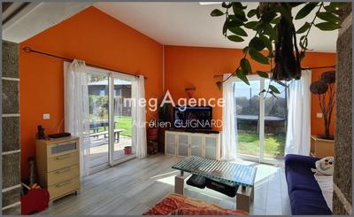 Maison - 104 m² - 5 pièces