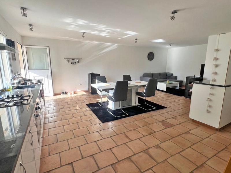 Maison - 348 m² - 10 pièces