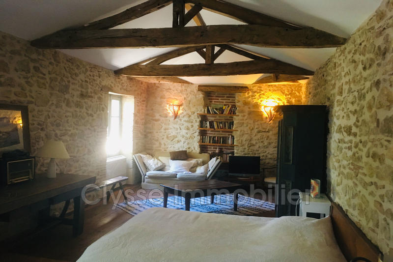 Demeure - 500 m² - 14 pièces