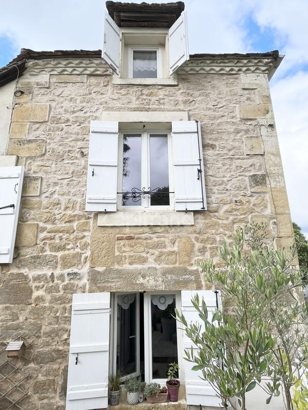 Maison - 94 m² - 4 pièces