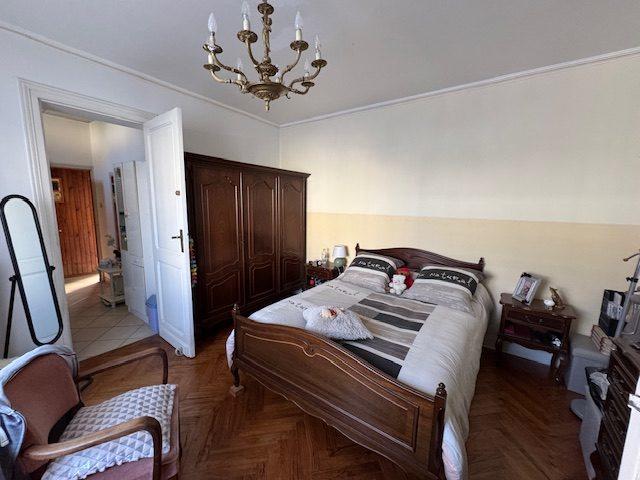 Maison - 158 m² - 7 pièces