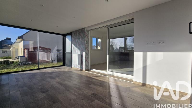 Maison - 97 m² - 6 pièces