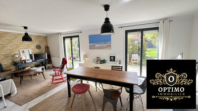 Maison traditionnelle - 163 m² - 6 pièces