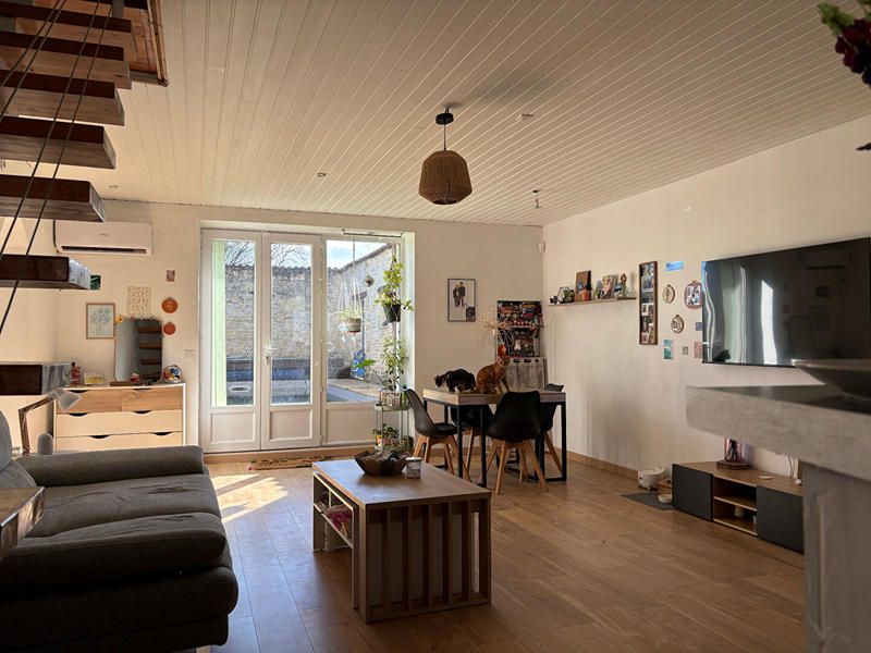 Maison - 93 m² - 4 pièces