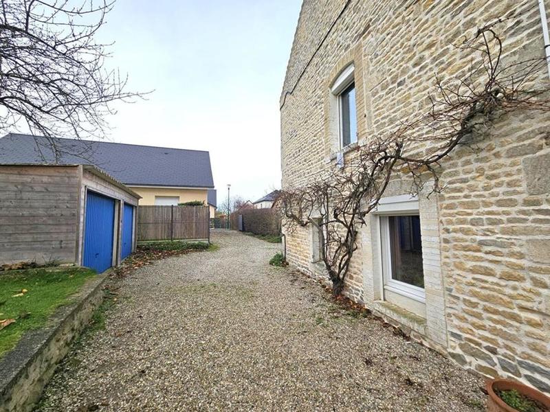 Maison en pierre - 160 m² - 8 pièces