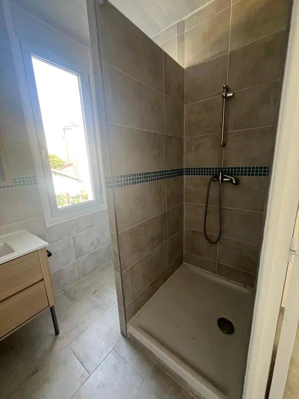 Immeuble - 109 m² - 6 pièces