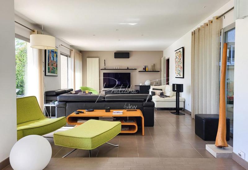 Maison - 166 m² - 5 pièces