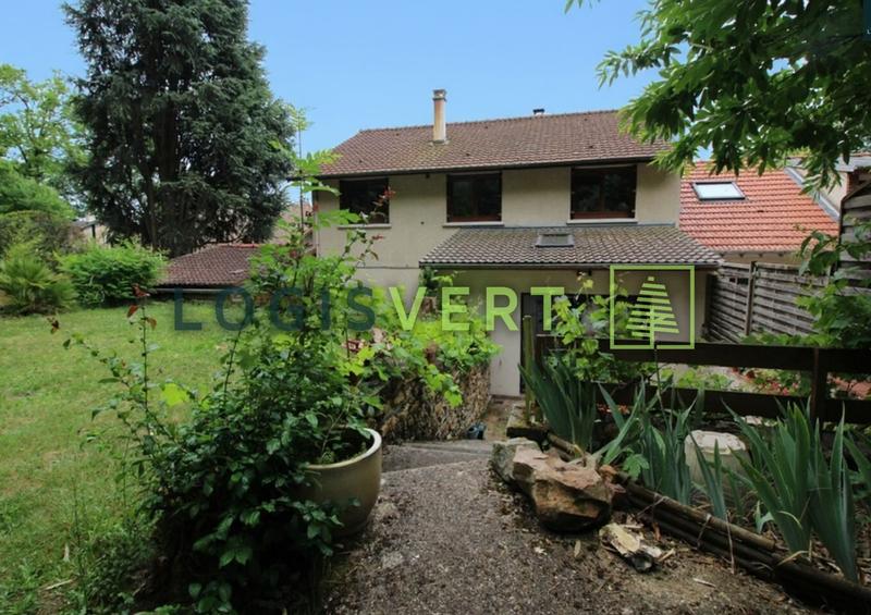 Maison - 141 m² - 7 pièces