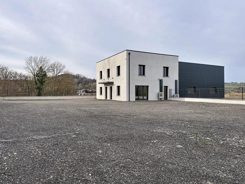 Bureau - 100 m² - 4 pièces