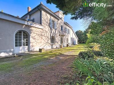 Maison bourgeoise - 275 m² - 8 pièces