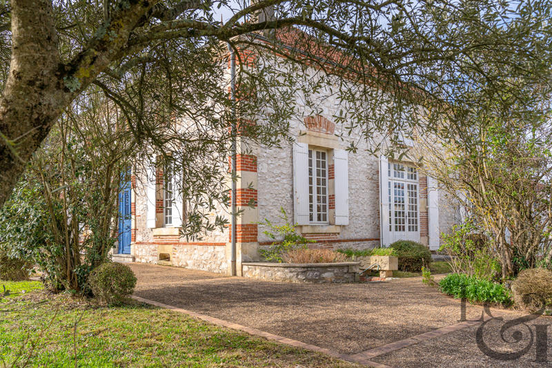 Maison - 166 m² - 5 pièces