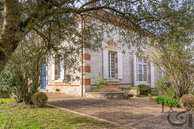 Maison - 166 m² - 5 pièces