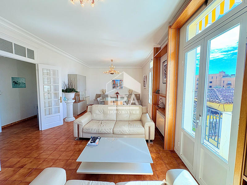 Villa - 180 m² - 7 pièces