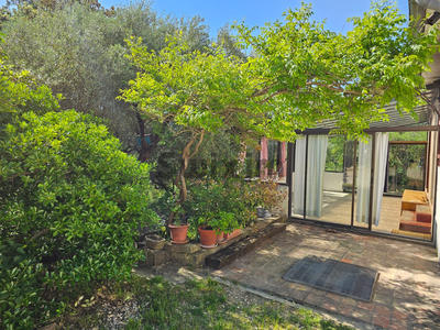 Villa - 80 m² - 4 pièces