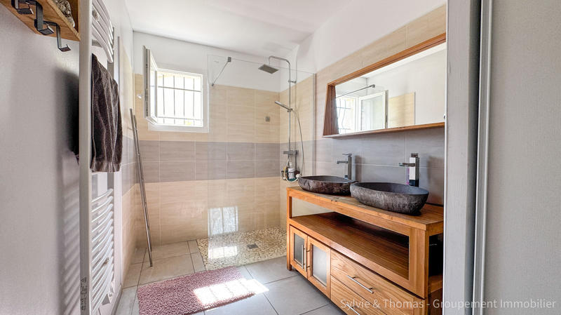 Maison - 104 m² - 5 pièces