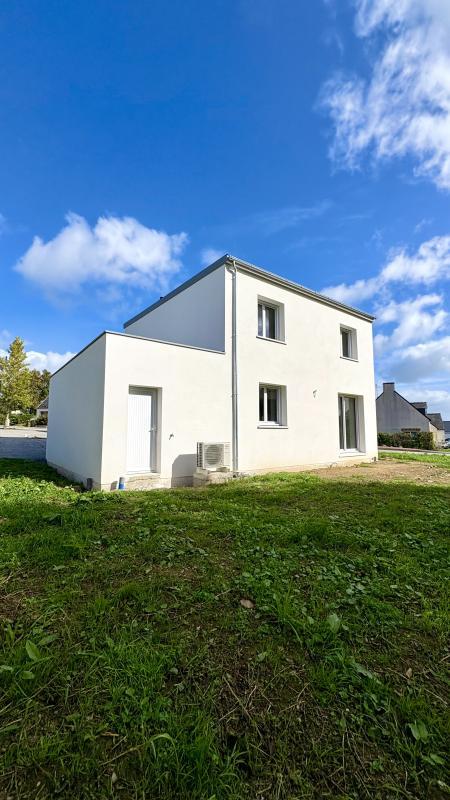 Maison - 80 m² - 5 pièces