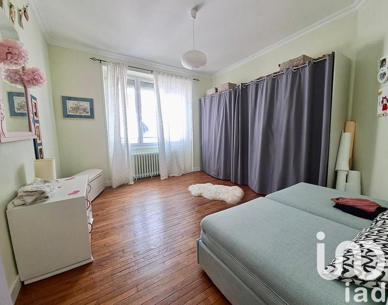 Maison - 163 m² - 9 pièces