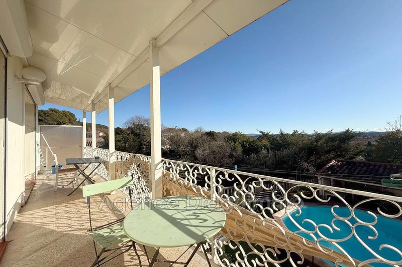 Villa - 140 m² - 8 pièces