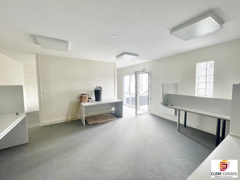 Bureau - 92 m²