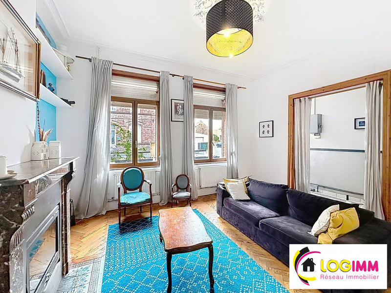 Maison - 170 m² - 9 pièces