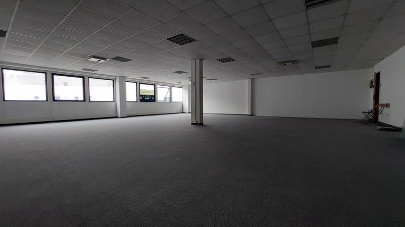 Local commercial - 136 m²