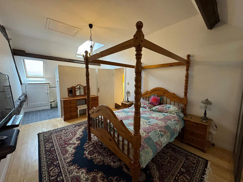 Maison - 187 m² - 6 pièces