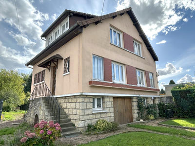 Maison - 140 m² - 7 pièces