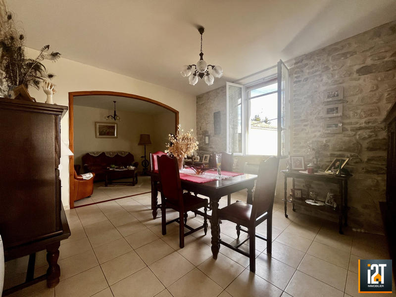 Maison ancienne - 97 m² - 3 pièces