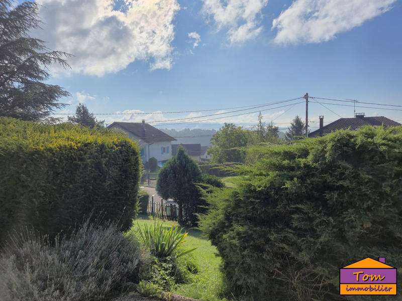 Maison traditionnelle - 98 m² - 4 pièces