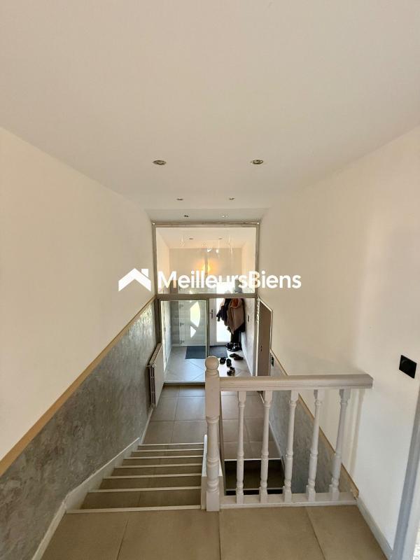 Maison - 180 m² - 7 pièces