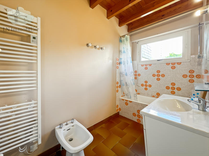 Maison - 111 m² - 5 pièces