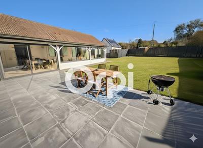 Maison - 234 m² - 5 pièces