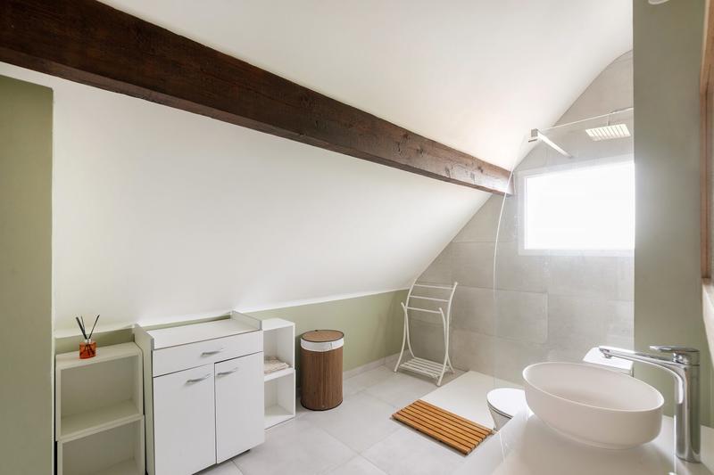 Maison - 143 m² - 6 pièces