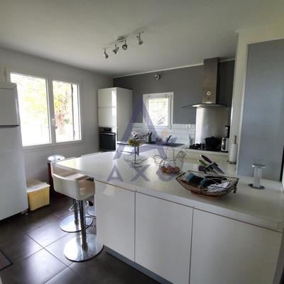 Maison - 110 m² - 4 pièces