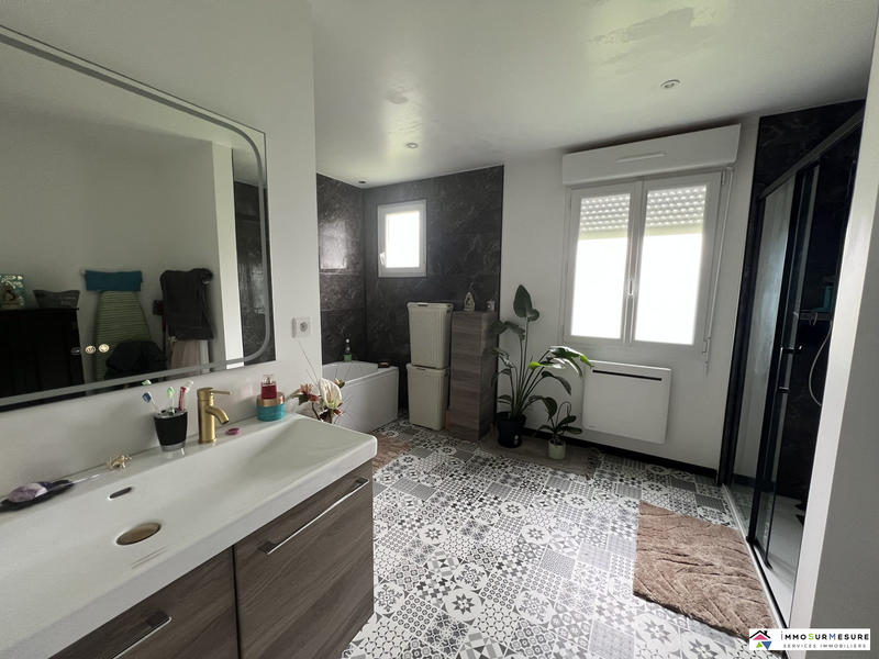 Maison - 100 m² - 4 pièces