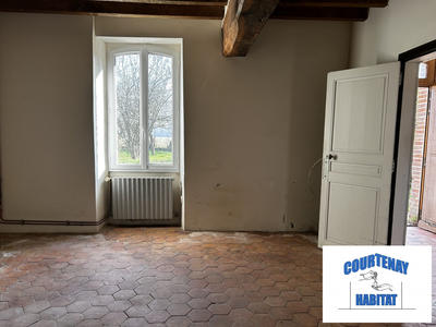 Maison traditionnelle - 161 m² - 4 pièces