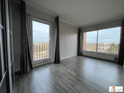 Appartement - 80 m² - 4 pièces