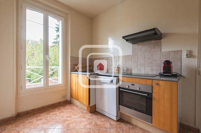 Maison - 185 m² - 7 pièces