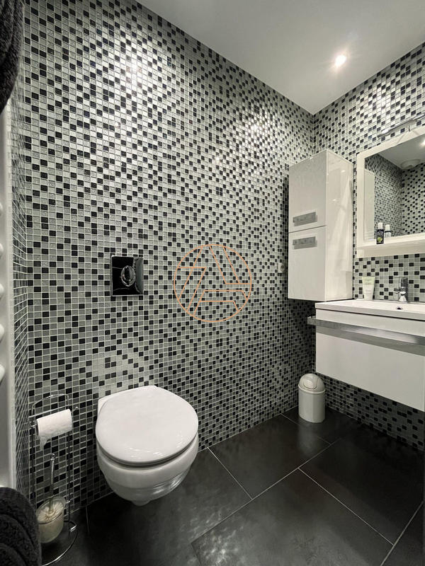 Maison - 147 m² - 7 pièces